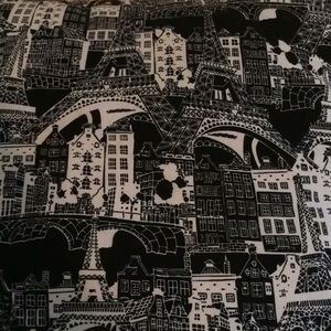 Meet your Posher, Caitlin